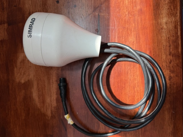 Simrad GS15 GPS antenna puck with cable used good condition NSE12 compatible