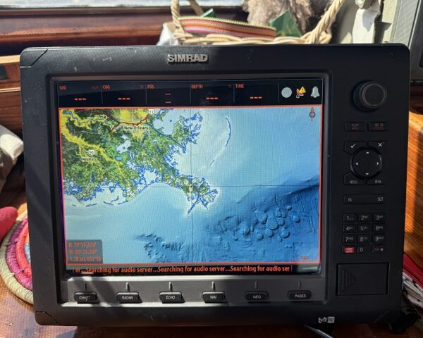 Simrad NSE12 12 inch multifunction display used good condition updated firmware
